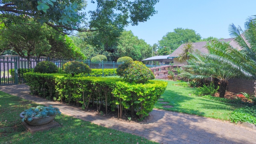 4 Bedroom Property for Sale in Safari Gardens North West